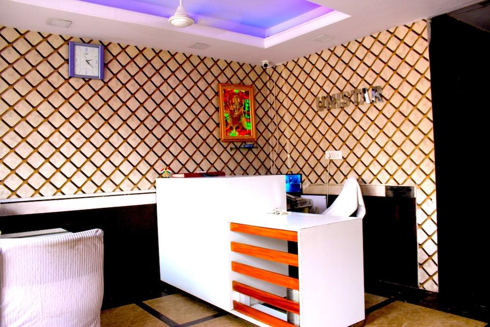 Hotel Unistar Neu-Delhi Exterior foto