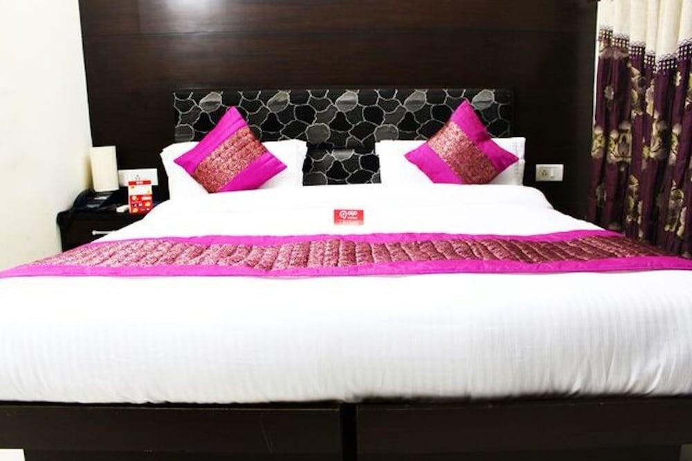 Hotel Unistar Neu-Delhi Exterior foto