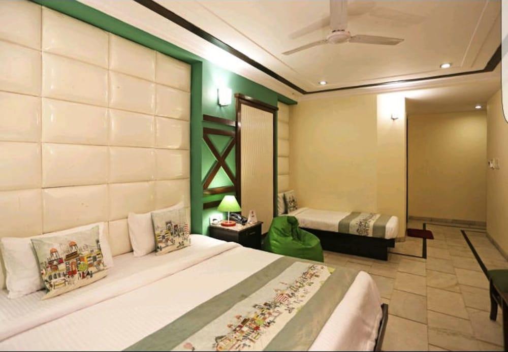Hotel Unistar Neu-Delhi Exterior foto