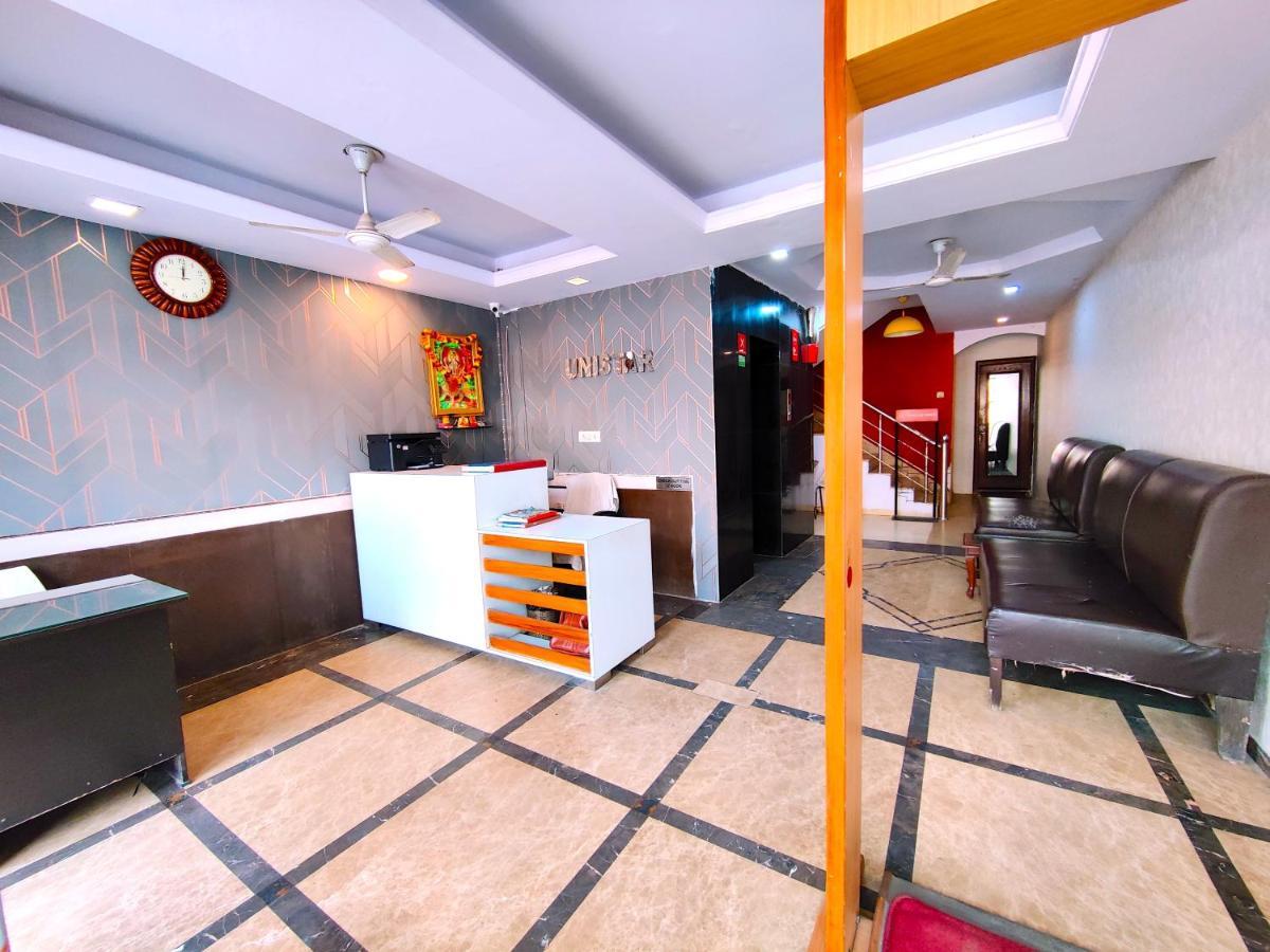 Hotel Unistar Neu-Delhi Exterior foto