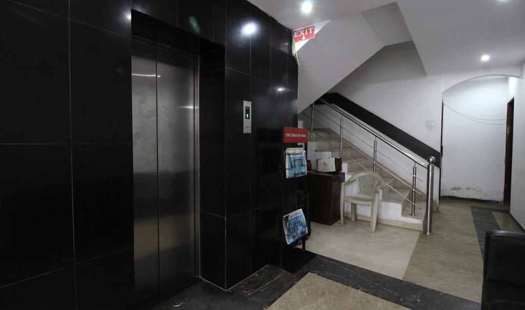 Hotel Unistar Neu-Delhi Exterior foto