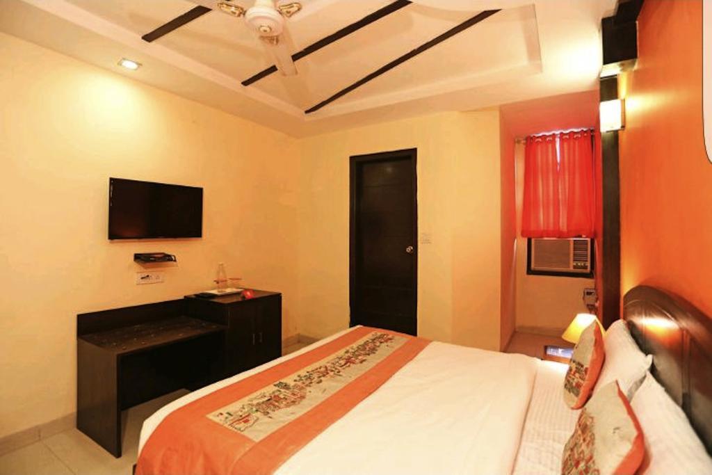 Hotel Unistar Neu-Delhi Exterior foto