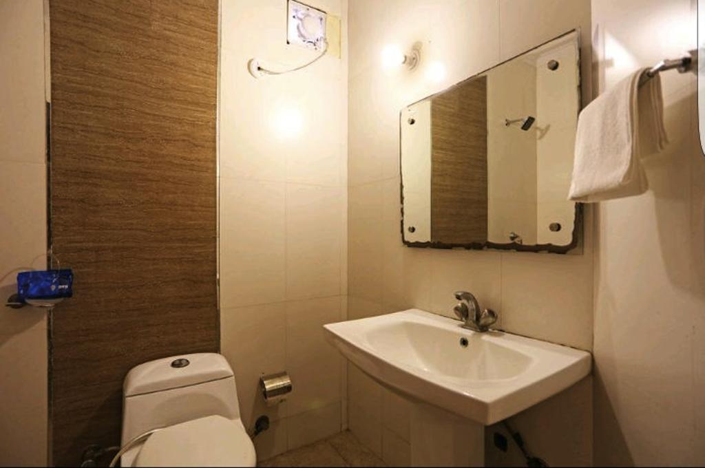 Hotel Unistar Neu-Delhi Exterior foto