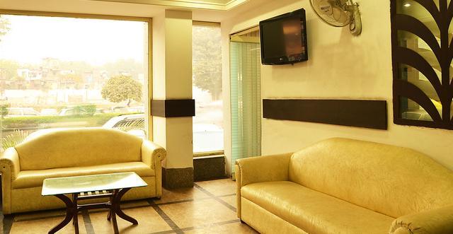 Hotel Unistar Neu-Delhi Exterior foto