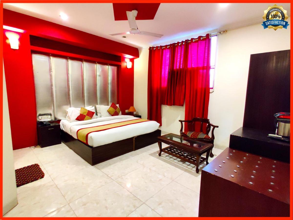 Hotel Unistar Neu-Delhi Exterior foto